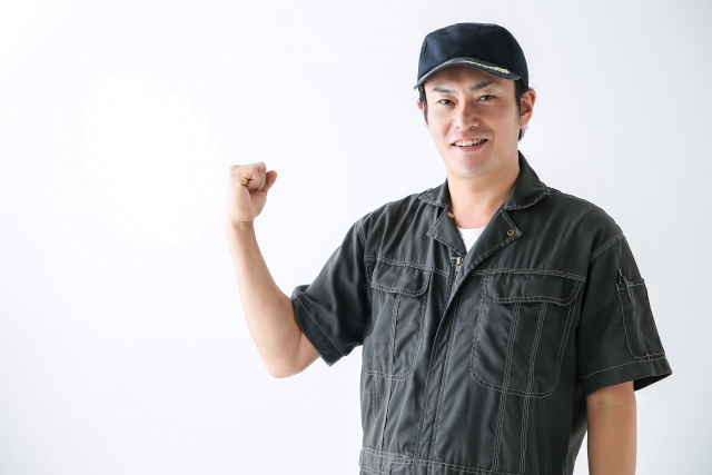 作業服の男性